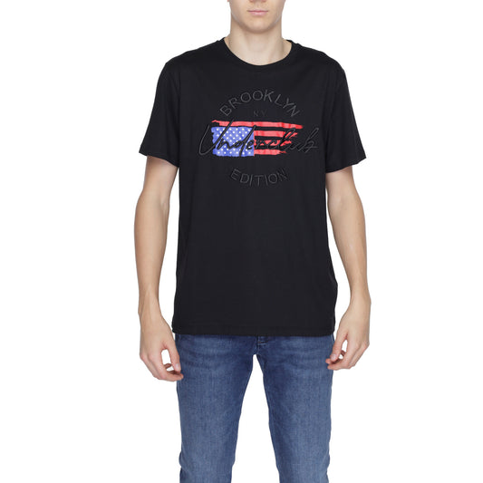 Underclub Men T-Shirt